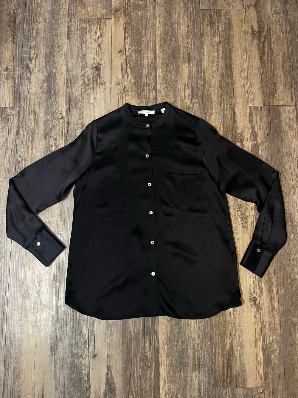 Vince Slim Fitted Band Collar Blouse 100% Silk Buttoned Shirt Women’s Size 6